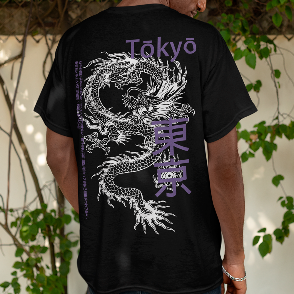 Camiseta streetwear básica preta costas estampa de dragão oriental japones chines Tokyo