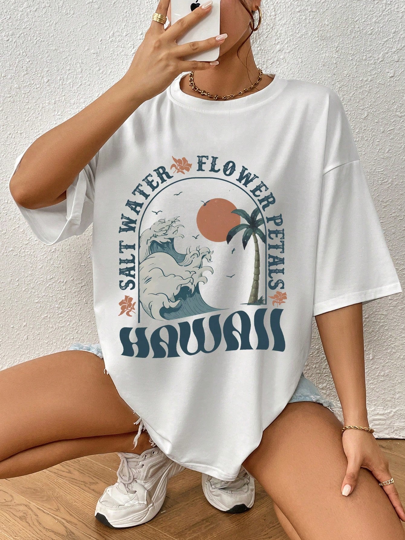 Camiseta Básica Feminina Flower Petals Hawaii Ocean