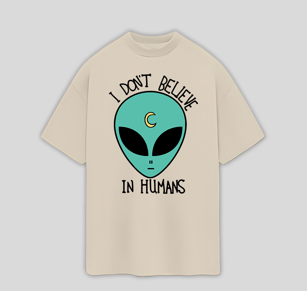 Camiseta Oversized Alien I Don't Believe- pérola