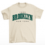 Camiseta feminina Pérola com estampa brooklyn 1898