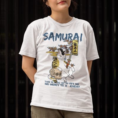 Camiseta Básica Com Estampa Gato Samurai- Branco