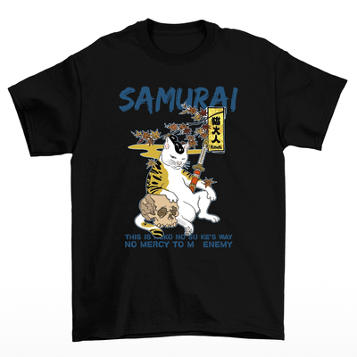 Camiseta Básica Com Estampa Gato Samurai- Preto