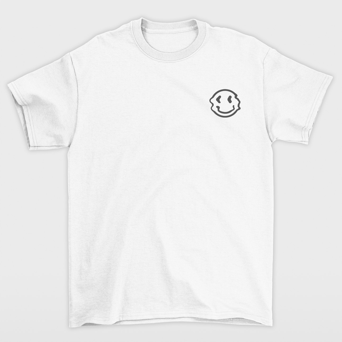 Camiseta masculina com estampa emoji sorriso