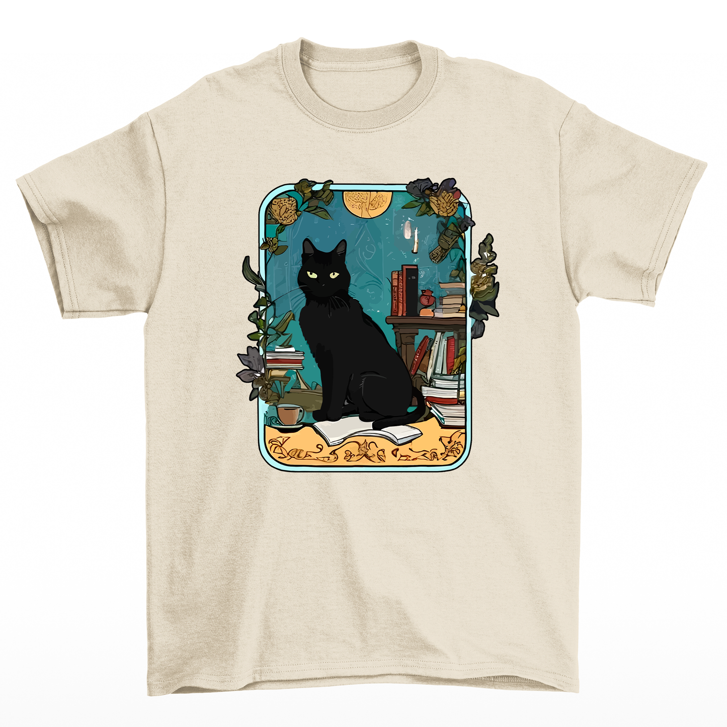 Camiseta Básica COm Estampa Gatinho Preto Prateleira De Livros- Pérola