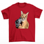 Camiseta básica com estampa gato segurando arma- VERMELHO