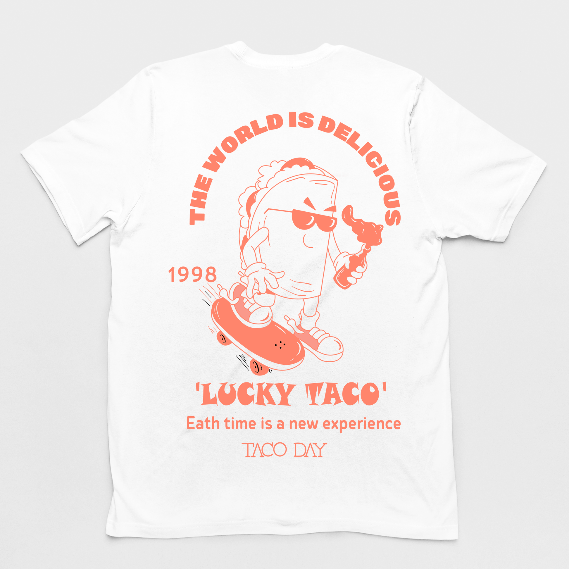 Camiseta Básica The World Is Delicious Lucky Taco - branco