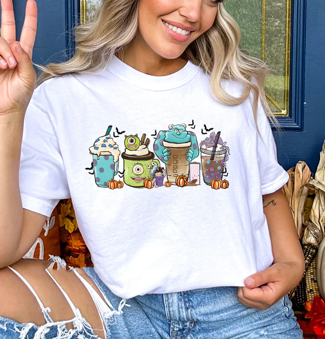 Camiseta Básica Com Estampa Monstros SA Café