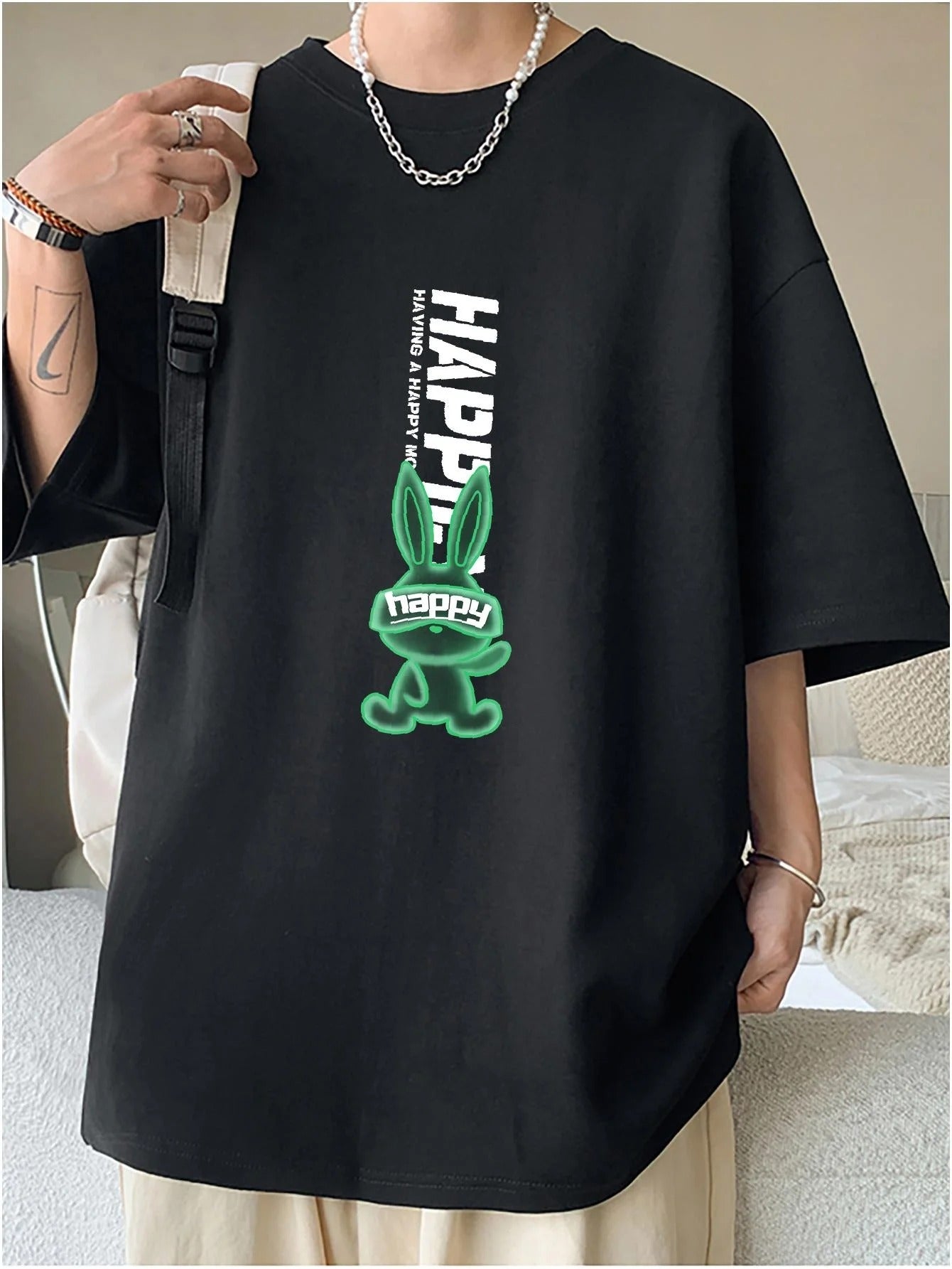 Camiseta Básica Unissex Com Estampa Coelho Verde Neon