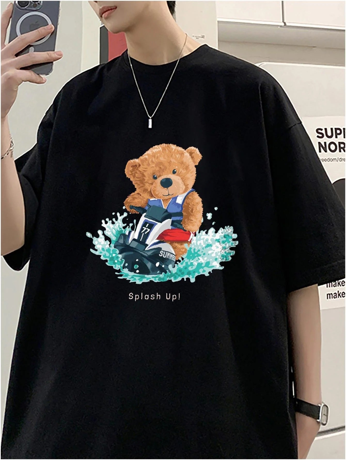 Camiseta Básica Unissex Com Estampa Urso No Jet Ski