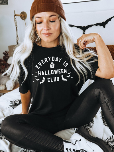 Camiseta Básica Com Estampa Morcego Halloween