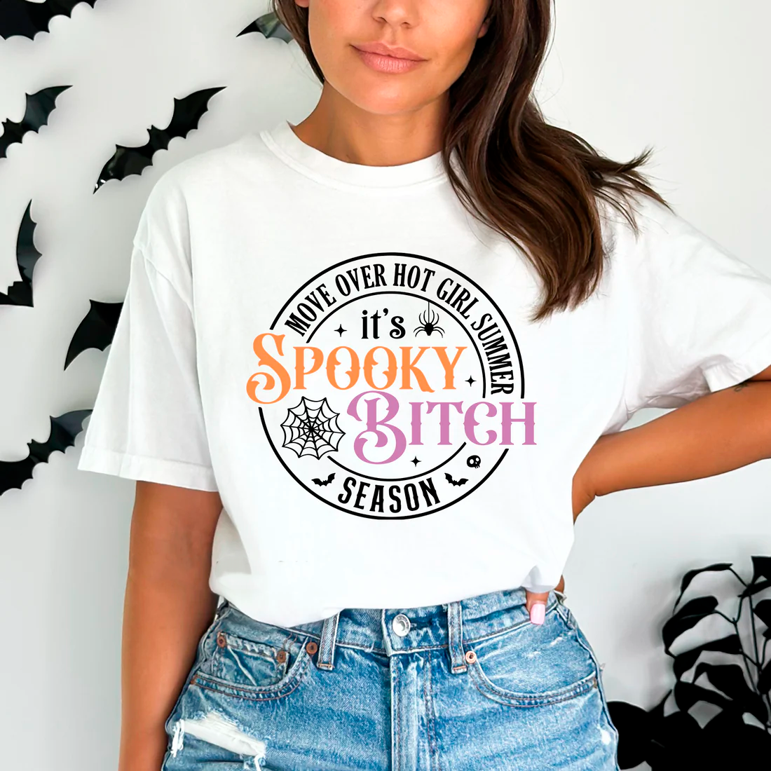 Camiseta Básica Halloween Spooky Bitch
