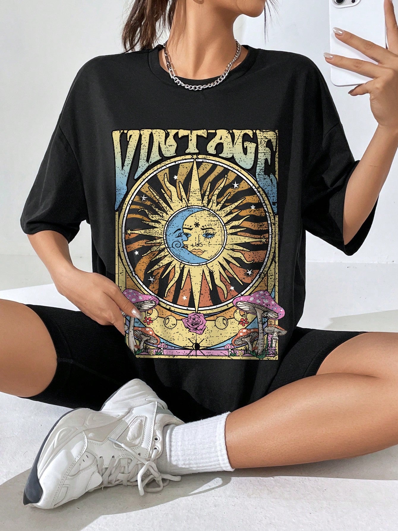 Camiseta Básica Vintage Sun and Moon