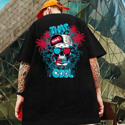 Camiseta Básica Com Estampa Caveira Usando Boné